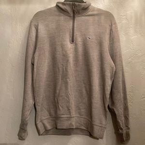 Men’s vineyard vines pull over